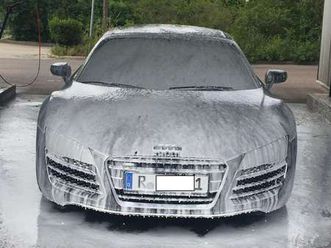 spyder v8 4.2 fsi quattro s tronic