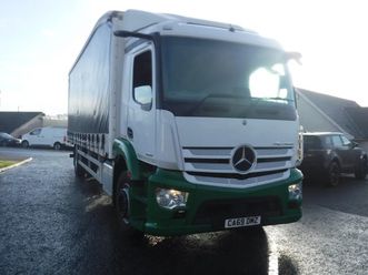 mercedes 18-24 30ft curtainsider barn doors 2020 .