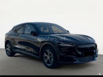 ford mustang mache bateria 75.7kwh