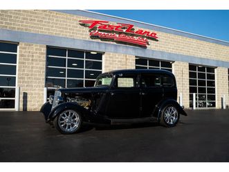 1933 ford model 40 4-door