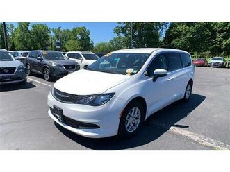 used 2023 chrysler voyager lx