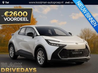 toyota c-hr - 2.0 plug-in hybrid 220 active €37.395, - rijklaar nu €2.600, - voordeel nu extra scherp ge
