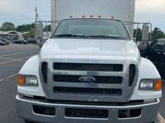 2011 ford f650 box truck (mechanic special)