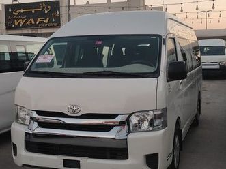 toyota hi roof bus 2017 13 seater