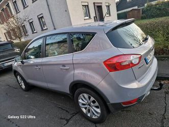 schönes garagen auto