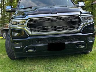 ram 1500 v8