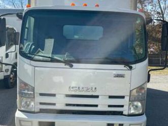 2015 isuzu npr 16’ box truck