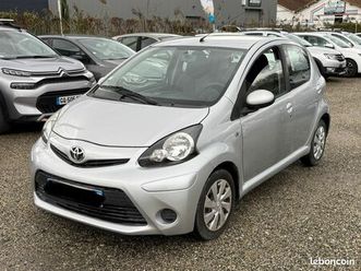 toyota aygo 1.0 essence 69 cv 2013 74 000 km