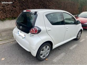 toyota aygo connect 1.0 12v 68 cv