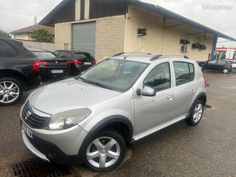 dacia sandero stepway 1.6i 85 ch kit de distribution et kit embrayage et silencieux centrale neuf