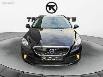 volvo v40 cross country d2 115ch 1ere main