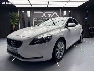 volvo v40 t3 1.6l 150 cv 1ère main 57000km parfait état révisée kit de distribution neuf