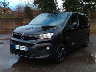citroën berlingo van taille m 130ch eat 8