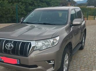 land cruiser toyota 2l8 en 5places