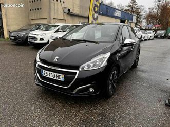 peugeot 208 1.2 essence 82 cv allure