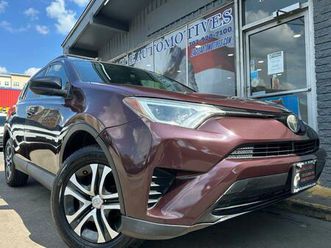 used 2017 toyota rav4 le