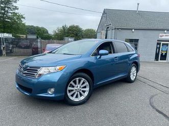 2011 toyota venza base