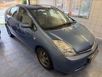 toyota prius 1,5i-hsd,153tis!!servis,2xkola