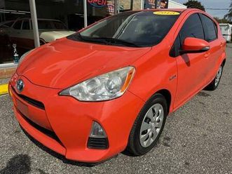 2013 toyota prius c two