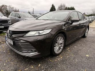 toyota camry 2.5 hybrid executive cvt magyar. 1. tulaj. vezetett szervíztörténet. áfás ár