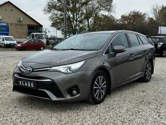 toyota avensis touring sports 1.8 active