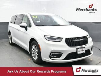 used 2022 chrysler voyager lx