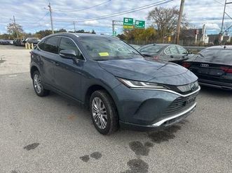 2022 toyota venza xle