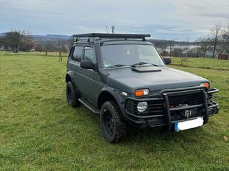 lada niva 4x4 mit zubr umbau
