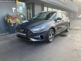 hyundai i30 ... março/21