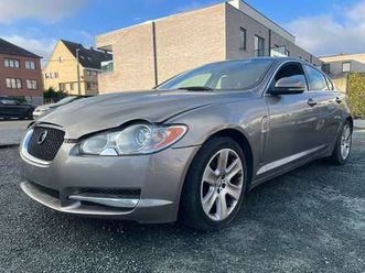 JAGUAR XF xf-3-0-turbo-v6-luxury-demarre-pas
