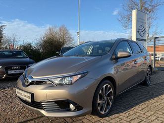 toyota auris touring sports design edition+navi+kamera