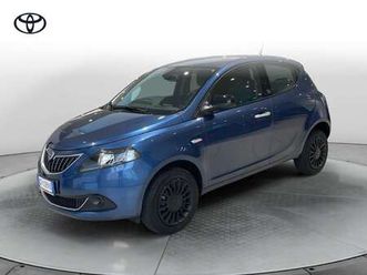 ypsilon 0.9 twinair 5 porte metano ecochic gold