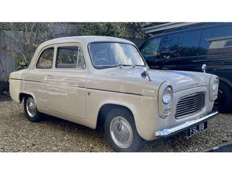 1957 ford anglia beige manuel, 3 vitesses conduite à droi...