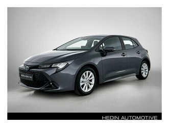 hatchback 1.8 hybrid dynamic e-cvt