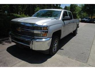 2015 chevrolet 2500hd duramax diesel, crew, 26,000 miles, 4wd, silver