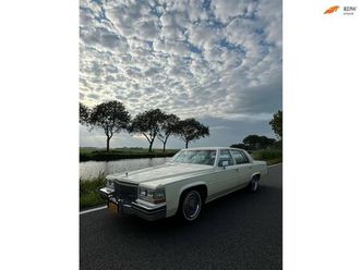 cadillac de ville - sedan v8 1984 belastingvrij oldtimer apk 2027