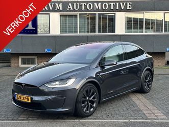 tesla model x dual motor awdrive 6p. 100 kwh van: €74.900,- voor: €70.877,- uw eindejaarsvoordeel: €4.023,- | enhanched autopilot|uniek gaming playstation| 6 ve