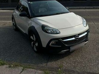 opel adam rocks 1.0