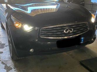 infiniti fx30 ds de 2011 en parfait état