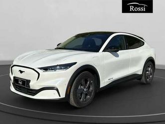 standard range rwd 269cv auto