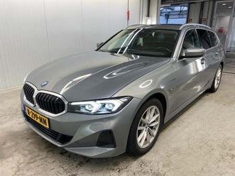 bmw serie 3 320e xdrive touring