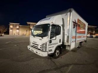2016 isuzu npr 26 ft box truck with a maxon lift gate