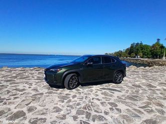 lexus ux 250h sport (ecrã 12.3)