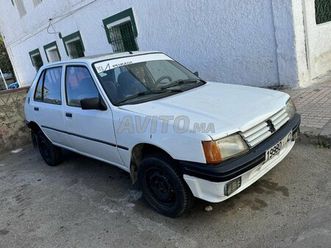 peugeot 205 essence moteur samba 1989 à tétouan