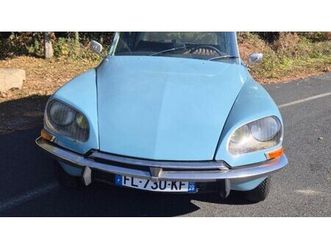 1973 citroen ds bleu manuel, 5 vitesses conduite à gauche...
