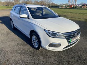 2022 - 61.1kwh exclusive long range 5-door