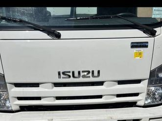 2015 isuzu npr with 14' reef body