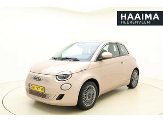fiat 500 3+1 urban 24 kwh | climate control | camera | navigatie | lichtmetalen velgen | parkeersensoren voor en achter | dab radio | cruise control | bluetooth