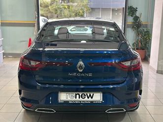 sedan 1.3 tce touch edc