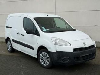 ② peugeot partner 1.6hdi airco met schuifdeur 2014 — camionnettes & utilitaires — 2ememain